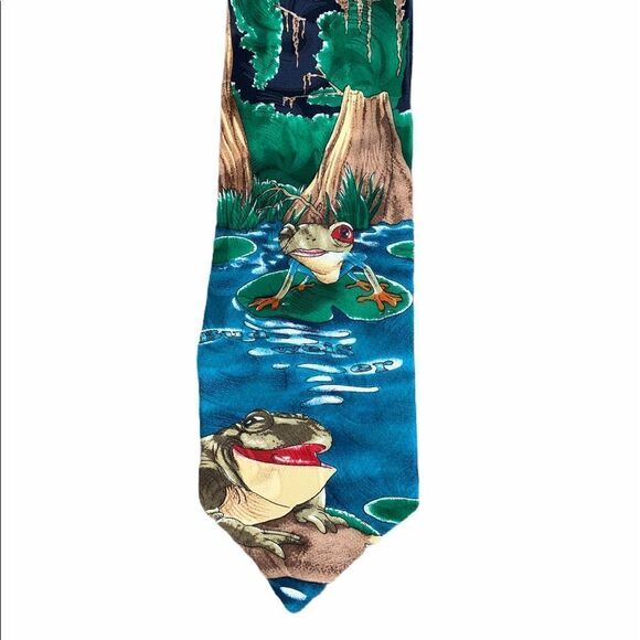 Anheuser-Busch Silk Tie; adorable frog pattern - Picture 1 of 3